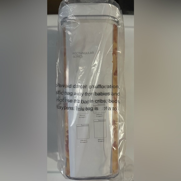 Member's Mark Fliplock Storage Container - Picture 5 of 5